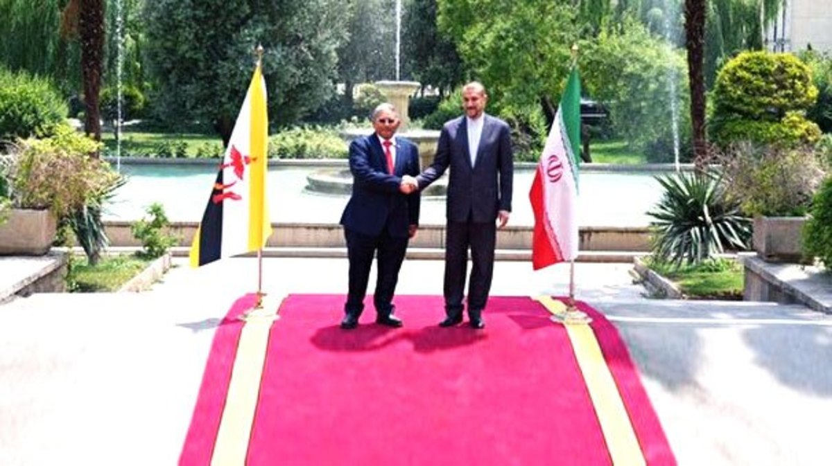 وزرای امور خارجه ایران و برونئی سرزمین صلح بر گسترش همکاری‌های دو کشور در زمینه‌های مرتبط با فناوری‌های نو و دانش بنیان تاکید کردند.