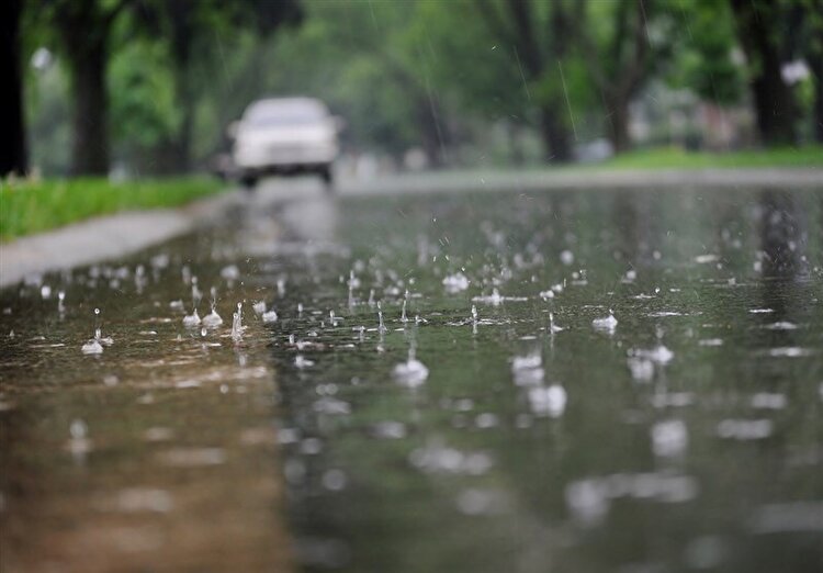 بارش باران و رعد و برق در بیشتر نقاط کشور