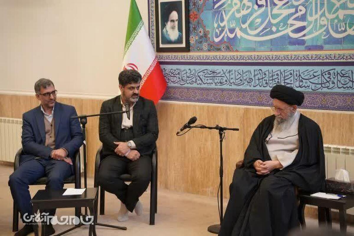  شهردارگرگان به ‌همراه رئیس و تعدادی از اعضای شورای اسلامی شهر و جمعی از مدیران شهری، با نماینده ولی فقیه در گلستان دیدار و گفت‌وگو کردند.